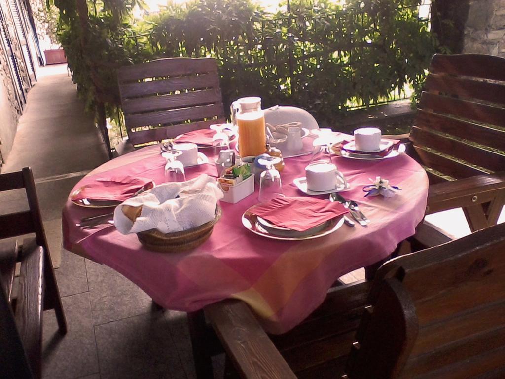 Il Glicine Bed & Breakfast Zimone Exterior foto